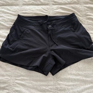 Athleta Hudson Black Boardshort Size 4
